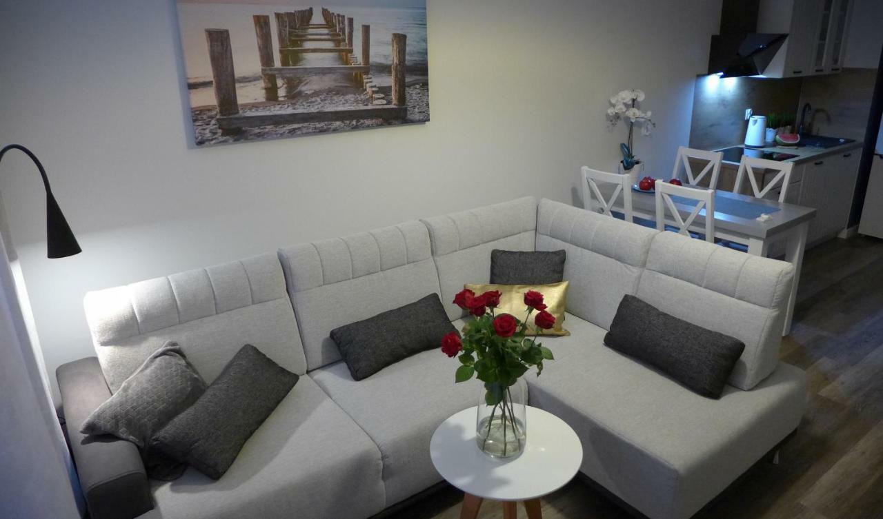 Apartament Blue Paradise โควอบเซก ภายนอก รูปภาพ