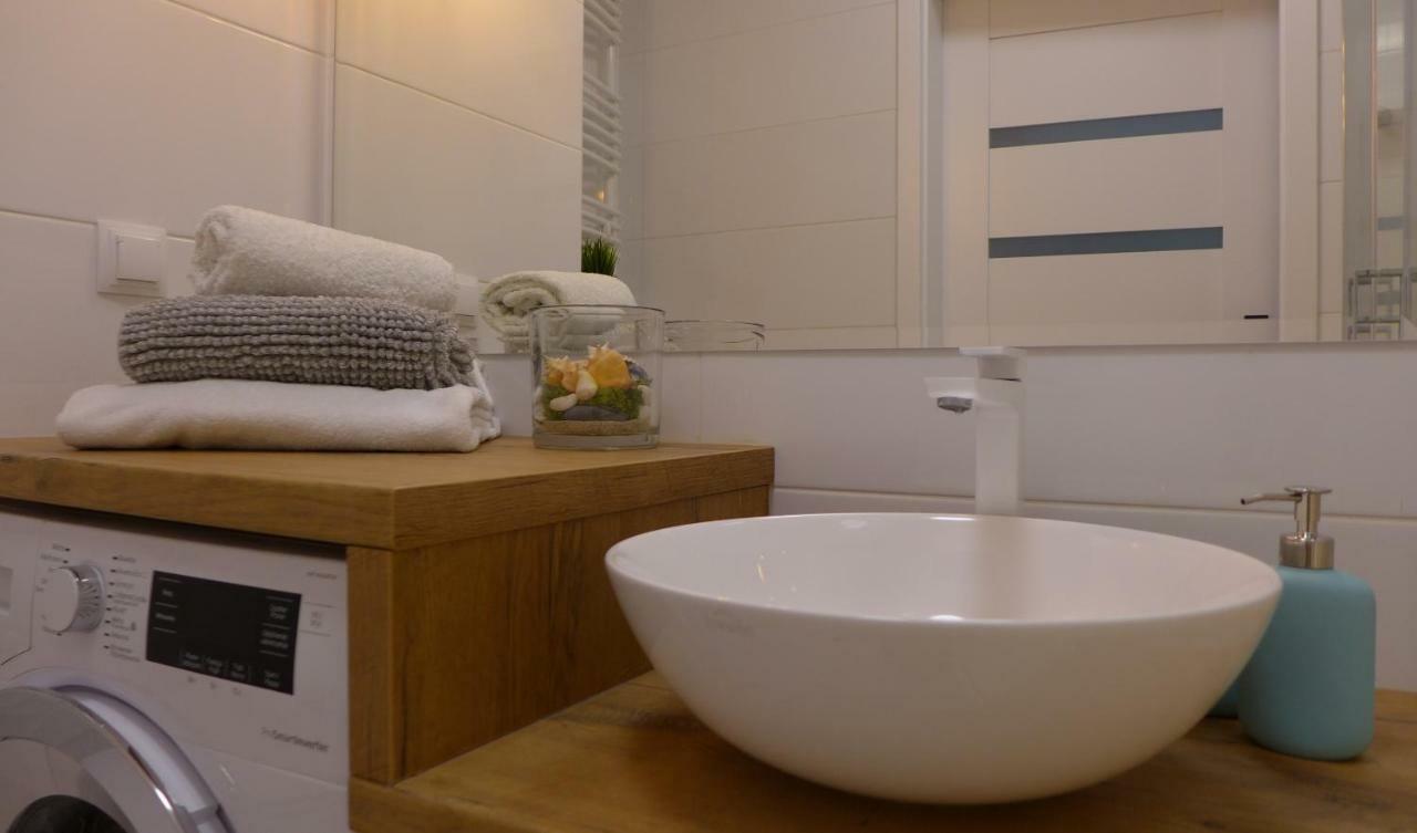 Apartament Blue Paradise โควอบเซก ภายนอก รูปภาพ